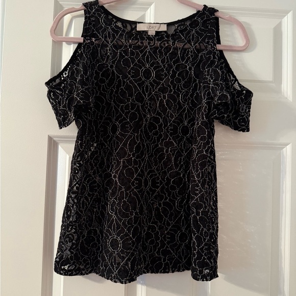 LOFT | Black Embellished Lace Cut Out Short Sleeve Blouse | Size XS - Picture 3 of 8